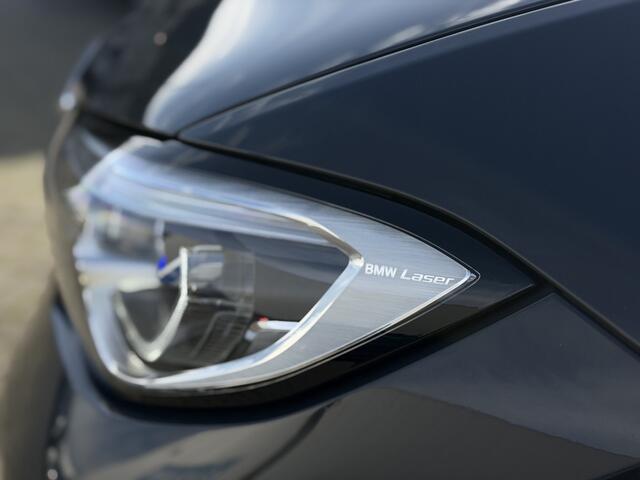 BMW 3-SERIE Touring 330e xDrive M-Sport | Head-up | Trekhaak | Dealer onderhouden