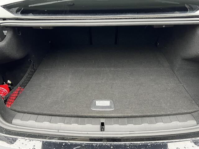 BMW 3-SERIE 330e High Executive M-SPORT| DODE HOEK| LEDER| RIJKLAARPRIJS INCL. 12 MND BOVAG GARANTIE|