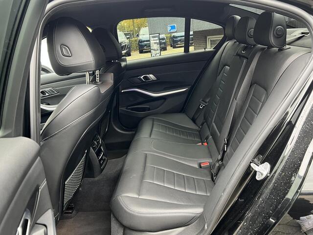 BMW 3-SERIE 330e High Executive M-SPORT| DODE HOEK| LEDER| RIJKLAARPRIJS INCL. 12 MND BOVAG GARANTIE|