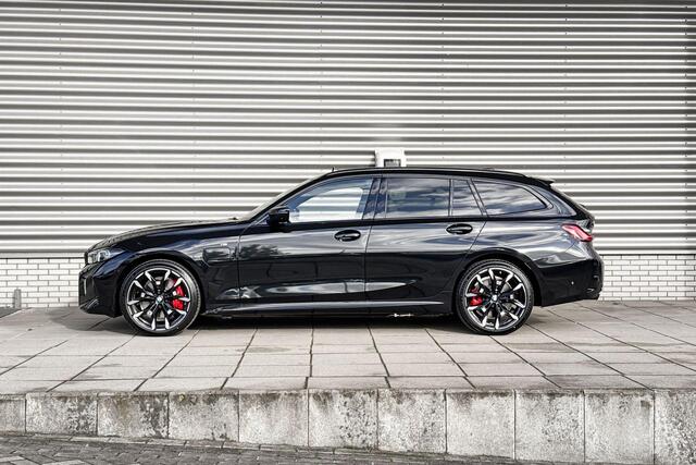 BMW 3-SERIE Touring 330e M Sportpakket Pro / Innovation Pack / Comfort Pack / Trekhaak / Panoramadak / Galvanische afwerking voor bedieningselementen