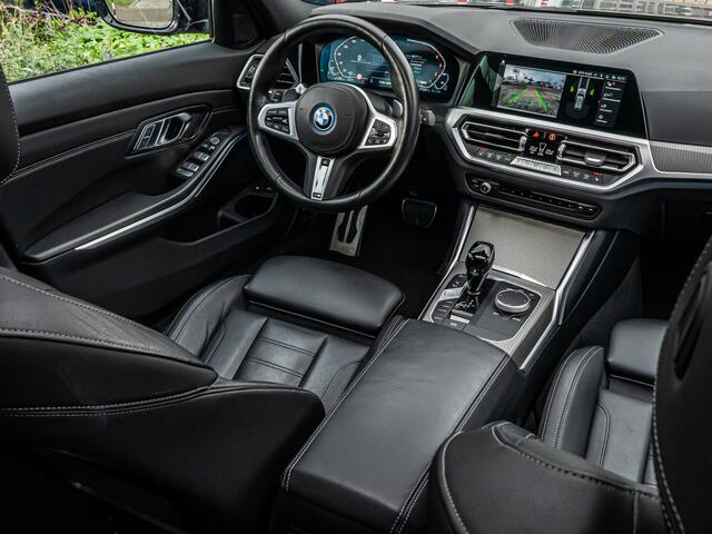 BMW 3-SERIE Touring 330e xDrive High Exe M-Sport PANO SHADOW LINE LASER HUD CAMERA ELEK TREKHAAK LEDER