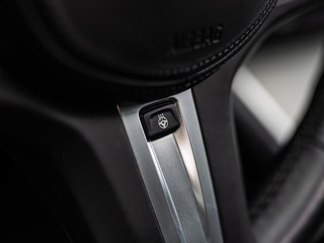 BMW 3-SERIE Touring 330e xDrive High Exe M-Sport PANO SHADOW LINE LASER HUD CAMERA ELEK TREKHAAK LEDER