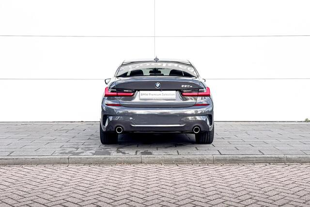 BMW 3-SERIE Sedan 330e High Executive