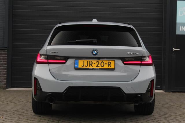BMW 3-SERIE Touring 330e xDrive M Sport | Panorama Dak | HUD | Elektrisch Verstelbare Voorstoel