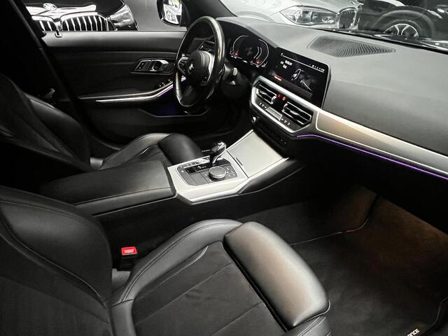 BMW 3-SERIE 320i M-sport Head Up Leer Navi PDC Virtual 20'' LM velgen Climate voor en achter Matrix