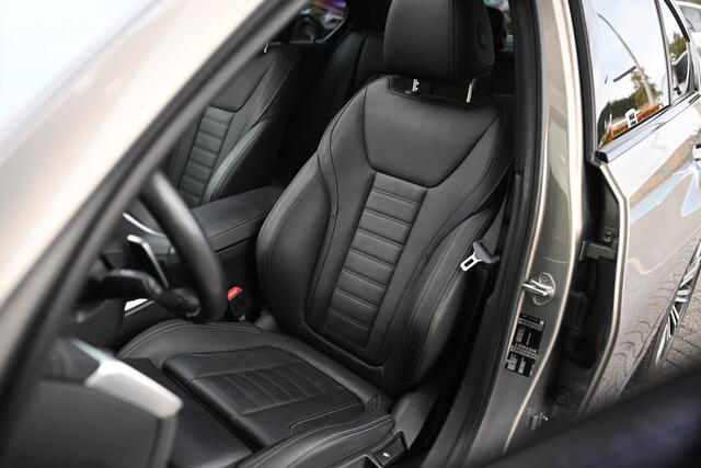 BMW 3-SERIE 320i High Executive Edition M Sport Automaat / Panoramadak / Active Cruise Control / Parking Assistant Professional / HiFi / Stoelverwarming / 18" LMV