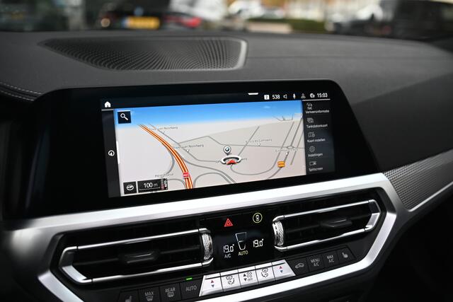 BMW 3-SERIE 320i High Executive Edition M Sport Automaat / Panoramadak / Active Cruise Control / Parking Assistant Professional / HiFi / Stoelverwarming / 18" LMV