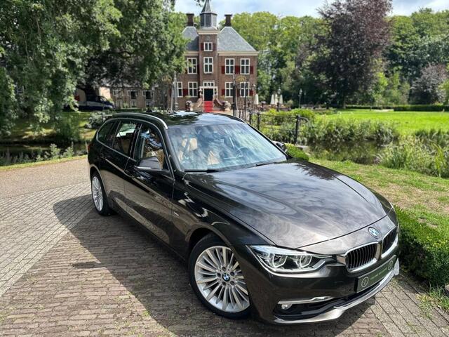 BMW 3-SERIE Touring 330i High Executive | Luxury | Pano | Leder |