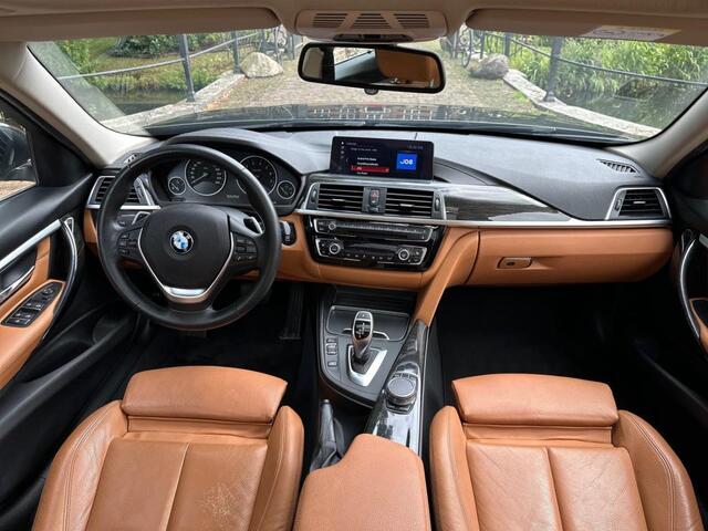 BMW 3-SERIE Touring 330i High Executive | Luxury | Pano | Leder |