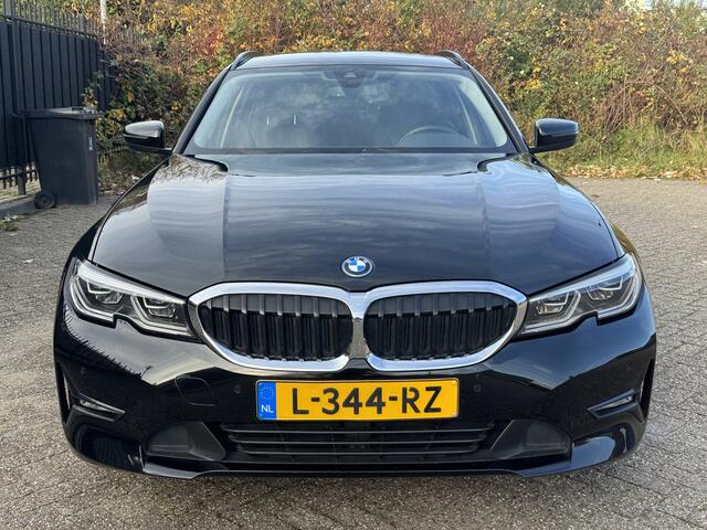 BMW 3-SERIE Touring 320e Business Edition Plus Sportleer/CarPlay/Laser