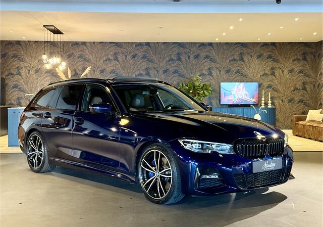 BMW 3-SERIE Touring 330i High Exe I M-Sport I Pano I Individual