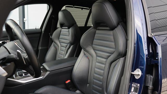 BMW 3-SERIE Touring 330i M-Sport Pro | Harman/Kardon | Panoramadak | Head-up | Trekhaak | M Sportstoelen | Carbon