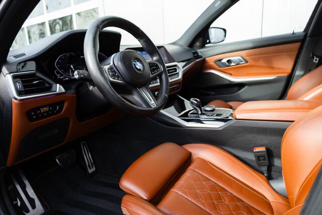 BMW 3-SERIE 330e 293 pk eDrive Edition/ M-Sportpakket / BTW-Auto/ NL-auto/ Open-Dak/ Laser/ Head-Up/ Harman-Kardon/ Adapt.Cruise/ 360-Camera/ 19'' LMV