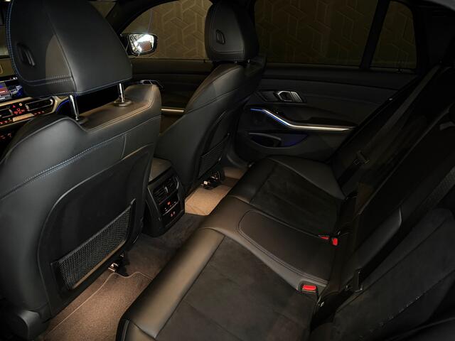 BMW 3-SERIE Touring 318i Business Ed | M-sport | Trekhaak | CarPlay