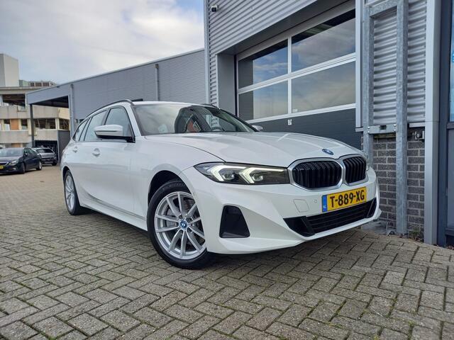 BMW 3-SERIE Touring 320e PHEV - WIDESCREEN - LEER - CAMERA - 1 EIGENAAR - NL AUTO - PLUG-IN -
