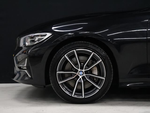 BMW 3-SERIE Touring 330i High Executive NW TYPE [APPLE CARPLAY, PDC V+A, CRUISE CONTROL, HARMAN/KARDON, STOELVERWARMING, AUTOMATISCHE ACHTERKLEP, AUTOMATISCHE AIRCO, NIEUWSTAAT]