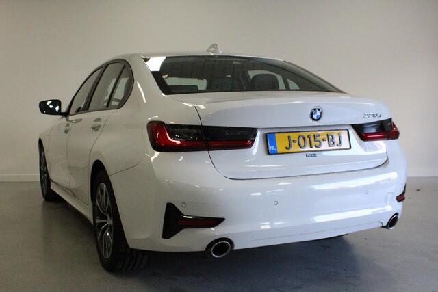 BMW 3-SERIE 330e eDrive Edition | STOEL-VERW | LED | PDC-V/A | CLIMA | DAB-RADIO | NAVIGATIE | ACC | 17'LMV |