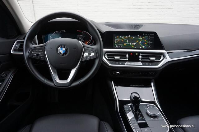 BMW 3-SERIE 318i Automaat | Carplay | LED | DAB+ | Sportstoel | Half leer