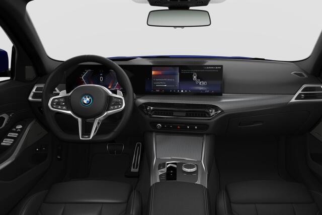 BMW 3-SERIE Touring 330e M Sport Edition | M Sportpakket Pro | Innovation Pack | Comfort Pack | Trekhaak