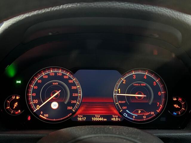 BMW 3-SERIE Touring 320i M Sport Edition | 19 inch | Panoramadak | Apple Carplay | Head-Up | NL auto |