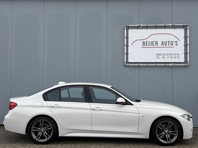 BMW 3-SERIE 318i Corporate Lease Executive M-Pakket/Navi/LED.