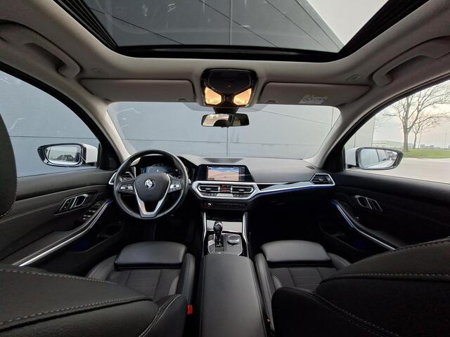 BMW 3-SERIE Touring 320i Executive Edition | Sportline | Audio-Media Pack