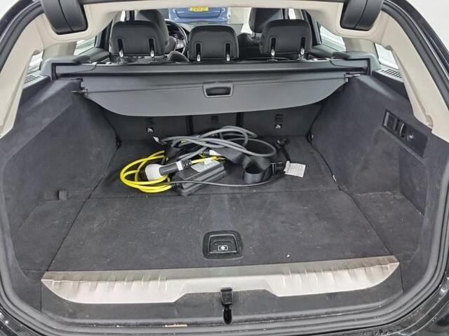 BMW 3-SERIE Touring 320e Aut. Business Ed. | Trekhaak | BMW Laser | Leder |