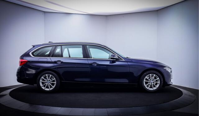 BMW 3-SERIE Touring 318i Executive NAVI | CLIMA | ELEK. KLEP | LED | CRUISE | LMV | PDC