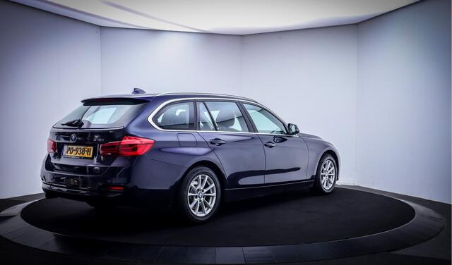 BMW 3-SERIE Touring 318i Executive NAVI | CLIMA | ELEK. KLEP | LED | CRUISE | LMV | PDC