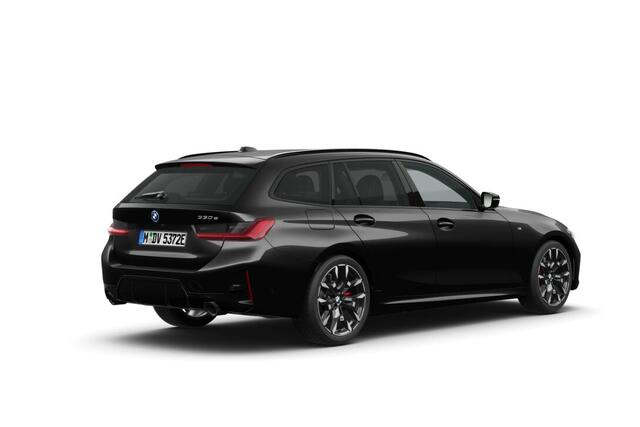BMW 3-SERIE Touring 330e M Sport Edition | M Sportpakket Pro | Comfort Pack