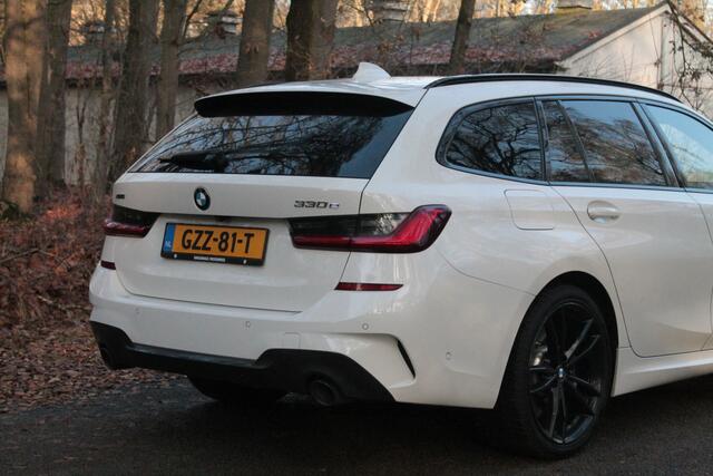 BMW 3-SERIE Touring 330e xDrive M-Pakket High Executive | Laser | Headup | Pano | Blind