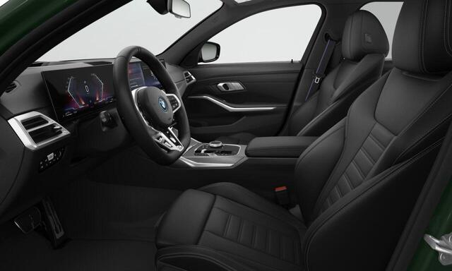 BMW 3-SERIE Touring 330e Individual Lak | M Sportpakket Pro | Innovation Pack | Comfort Pack | Trekhaak | Panoramadak