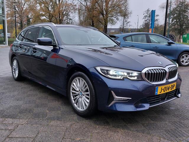 BMW 3-SERIE Touring 320i 184pk Automaat High Executive Individual | Origineel NL | Navi | Apple Carplay | Adap.Cruise | Leder+Verwarmd | Dodehoek+Rijstrooksensor | Pdc V+A+Assist+360 Camera | Privacy Glass