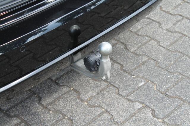 BMW 3-SERIE 320E - Elektr. Achterklep - Parkeercamera - Navigatie