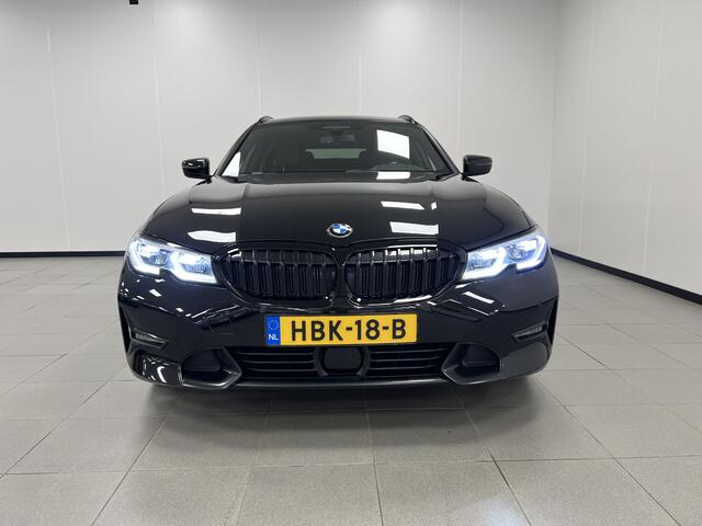BMW 3-SERIE Touring 330e High Executive / Plug-in Hybride / Elec.Trekh. / head-up / leder /