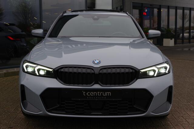 BMW 3-SERIE Touring 330e 293 PK xDrive High Executive M-Sport Pro, Kuipstoelen, Panoramadak, Memory, Adap. Cruise Control