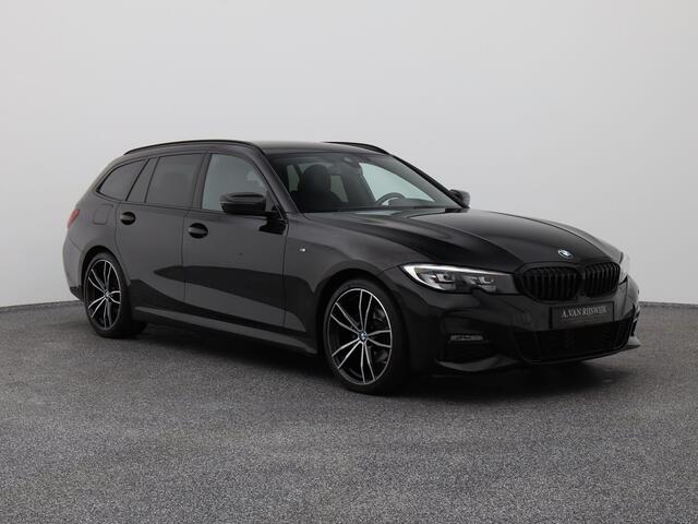 BMW 3-SERIE Touring 318i Automaat M-Sport | CAMERA | CARPLAY | STOELVERWARMING