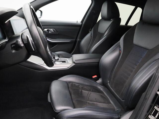 BMW 3-SERIE Touring 318i Automaat M-Sport | CAMERA | CARPLAY | STOELVERWARMING