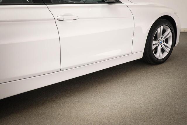 BMW 3-SERIE Touring 318i High Executive Sport | LEDER | ADAPTIVE LED | HEAD UP |