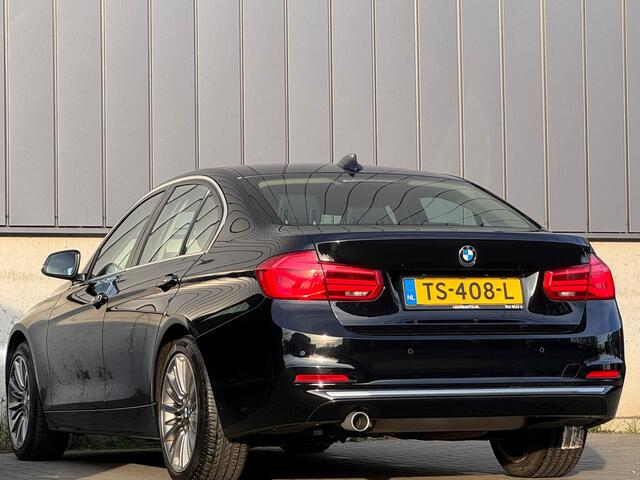 BMW 3-SERIE 318i 136PK Automaat Luxury Edition Leer LED