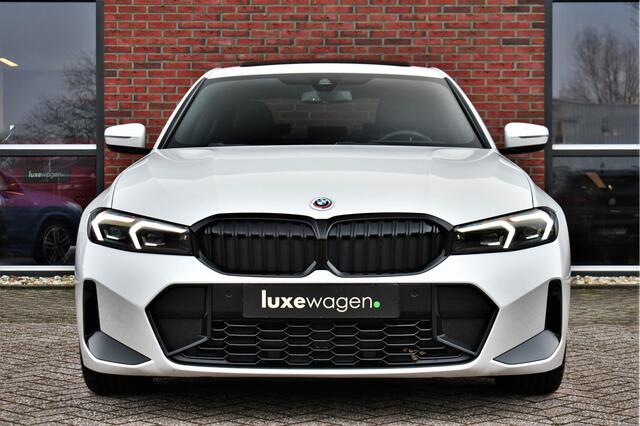BMW 3-SERIE 330d M-Sport Pro Pano H/K HUD El-zetels Parelmoer-wit!