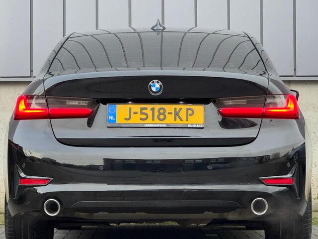 BMW 3-SERIE 318i 157PK Sportline Shadow Virtual Apple-Carplay Leer