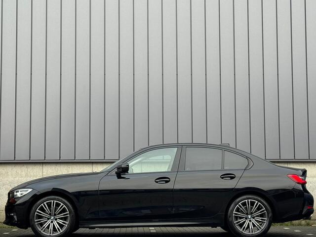 BMW 3-SERIE 318i 157PK Sportline Shadow Virtual Apple-Carplay Leer