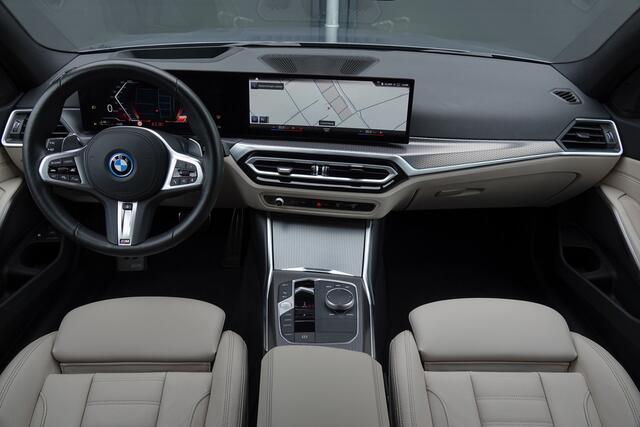 BMW 3-SERIE Touring 330e 292Pk Aut. | Plug-In Hybrid | M-Sport | X-Drive | Head-Up Display | LED | 19'' | Skyscraper Grau