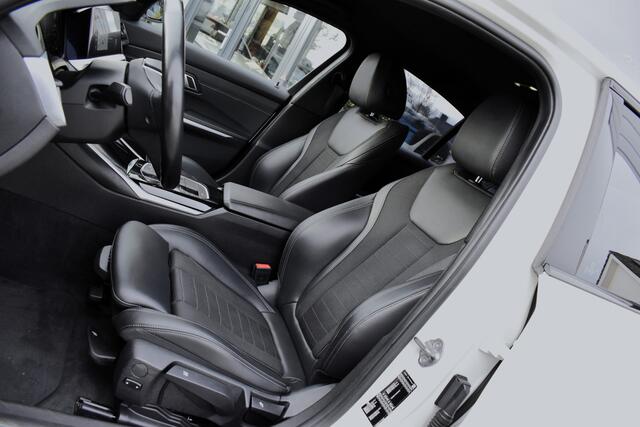 BMW 3-SERIE 318d Executive Edition Sport Trekhaak - Head-up - Carplay - Cruise