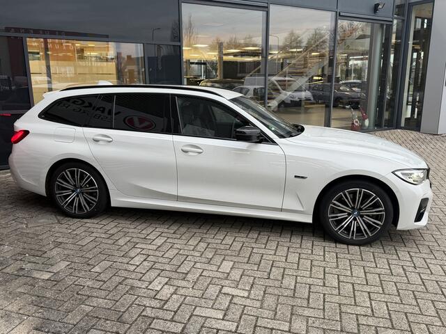 BMW 3-SERIE Touring 320e M-SPORT,SHADOWLINE