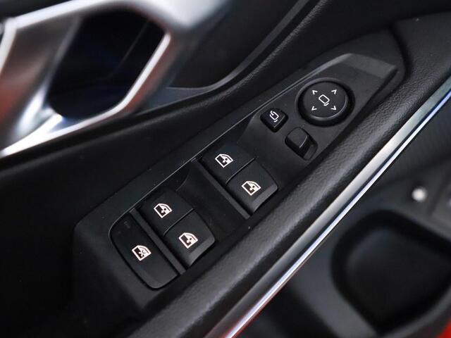 BMW 3-SERIE Touring 330e Business Edition Plus