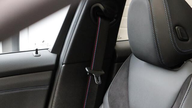 BMW 3-SERIE Touring 320i M-Sport Pro | Head-up | Panoramadak | HiFi | Comfort Access