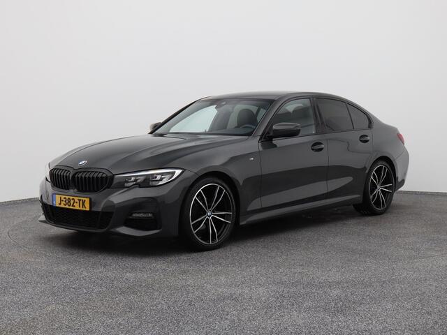 BMW 3-SERIE 318i Executive Edition M-Sport | CAMERA | CARPLAY | STOELVERWARMING