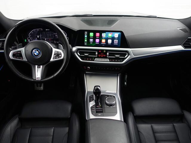 BMW 3-SERIE 330e M Sport- Schuifdak, Laser Led, Stuur/Stoelverwarming, Head Up, Memory Seats, Sfeerverlichting